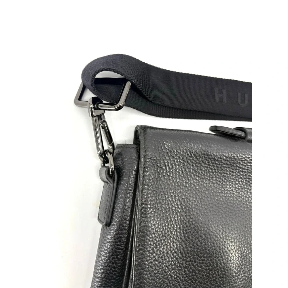 HUGO BOSS Pebbled Leather Laptop Messenger Bag Black Magnetic Gunmetal Hardware